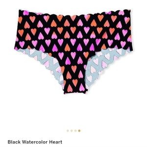 NWT Victoria's Secret No-Show Cheeky Panty in Black Watercolor Heart size Large
